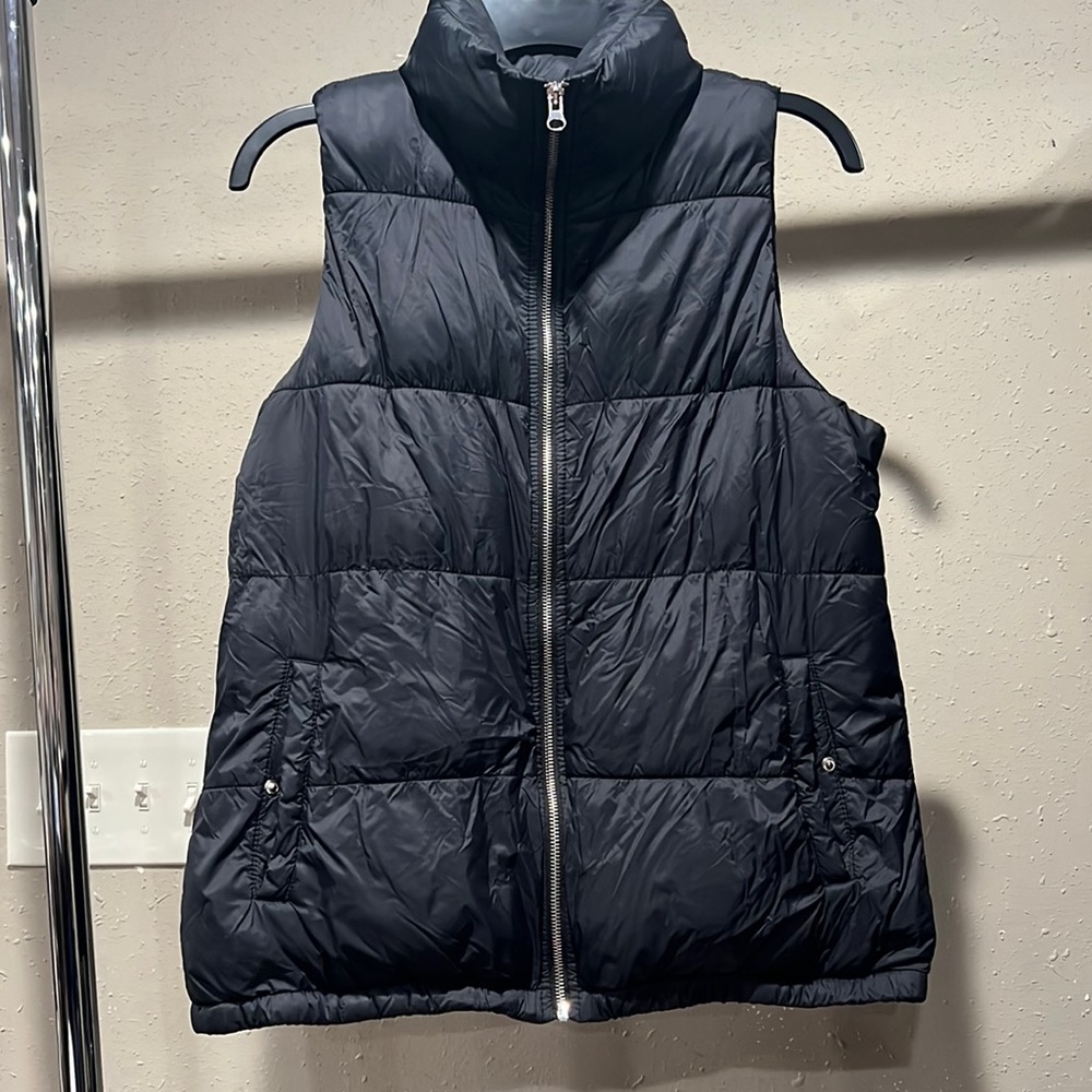 Old Navy Women’s Puffer Vest